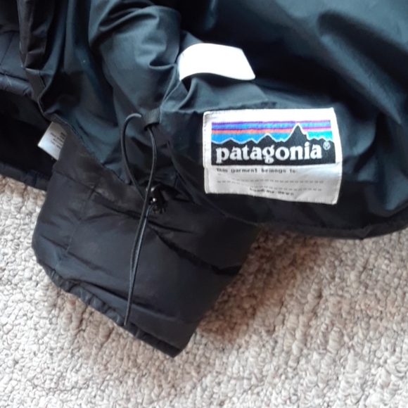 Patagonia Kids Charcoal Puffer Jacket - Picture 8 of 8